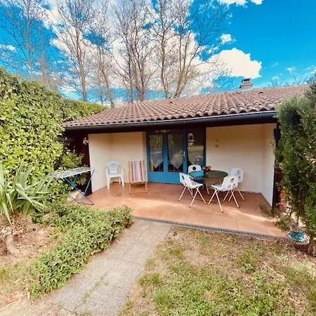 De La Du Pin Holiday home